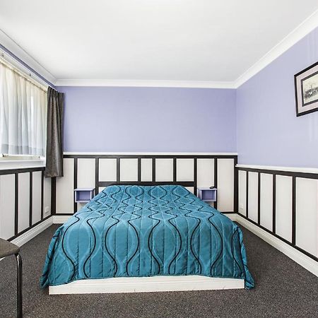 Glen Innes Lodge Motel Extérieur photo