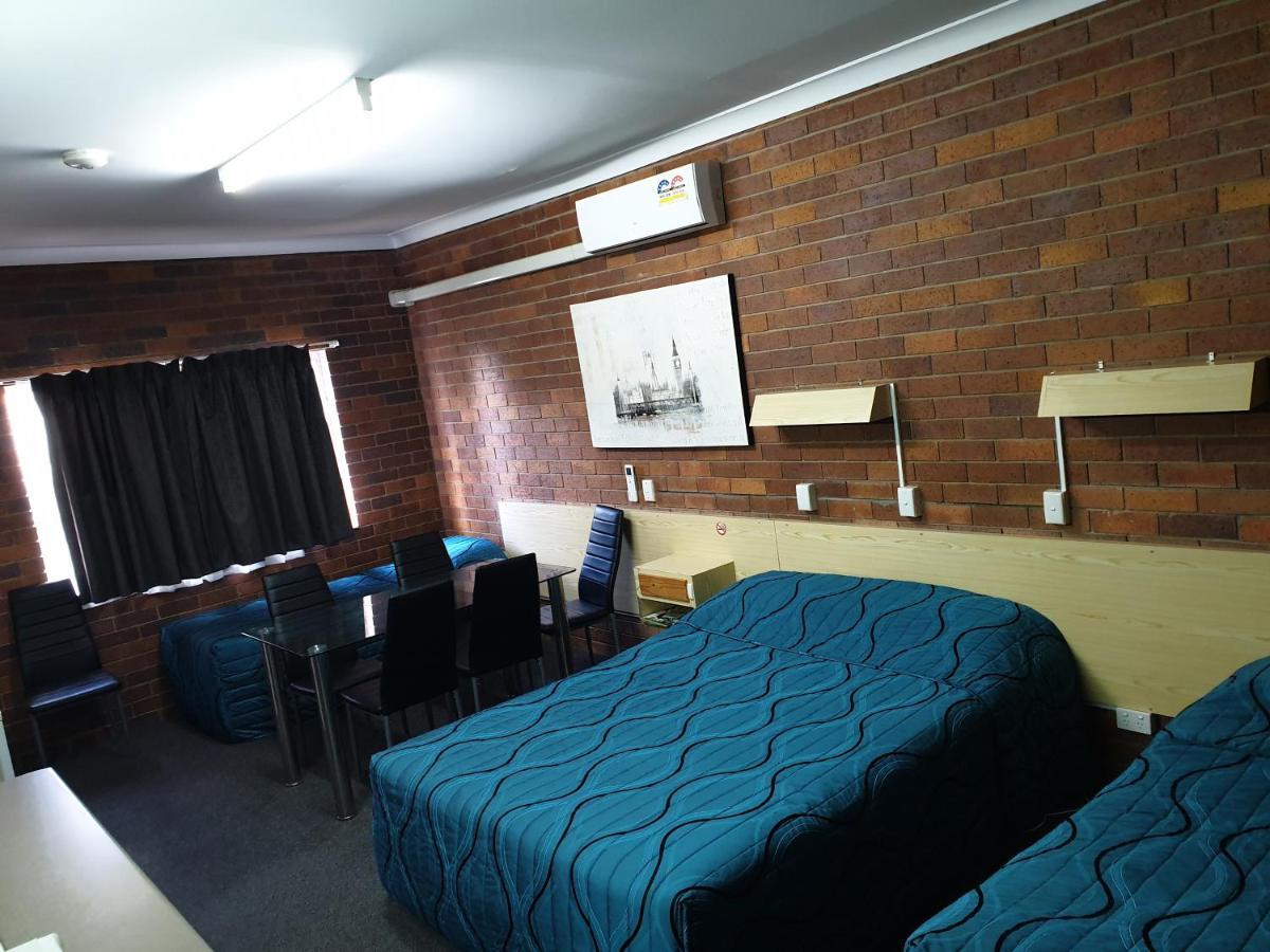 Glen Innes Lodge Motel Extérieur photo
