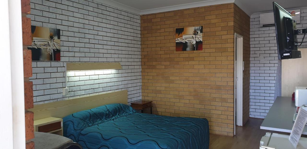 Glen Innes Lodge Motel Extérieur photo