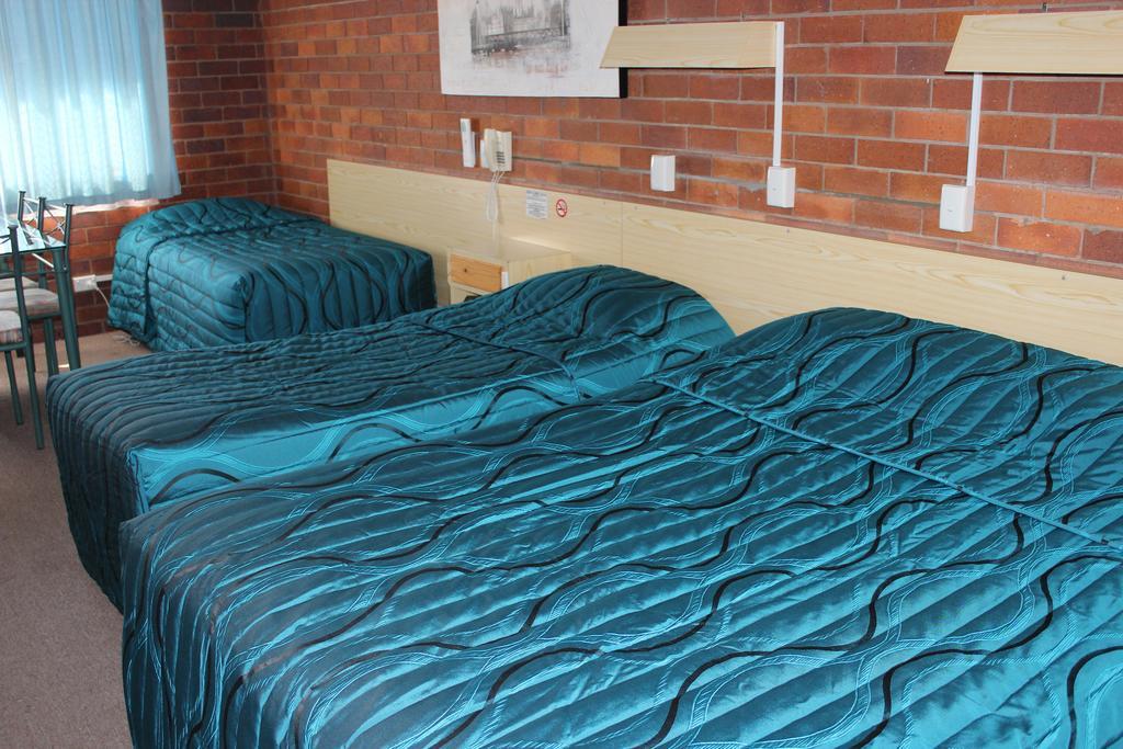 Glen Innes Lodge Motel Extérieur photo