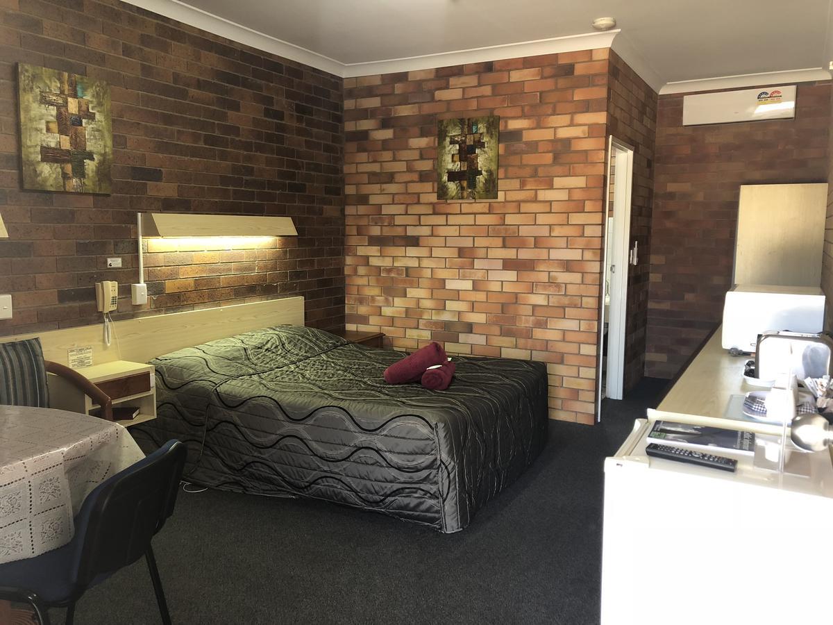 Glen Innes Lodge Motel Extérieur photo