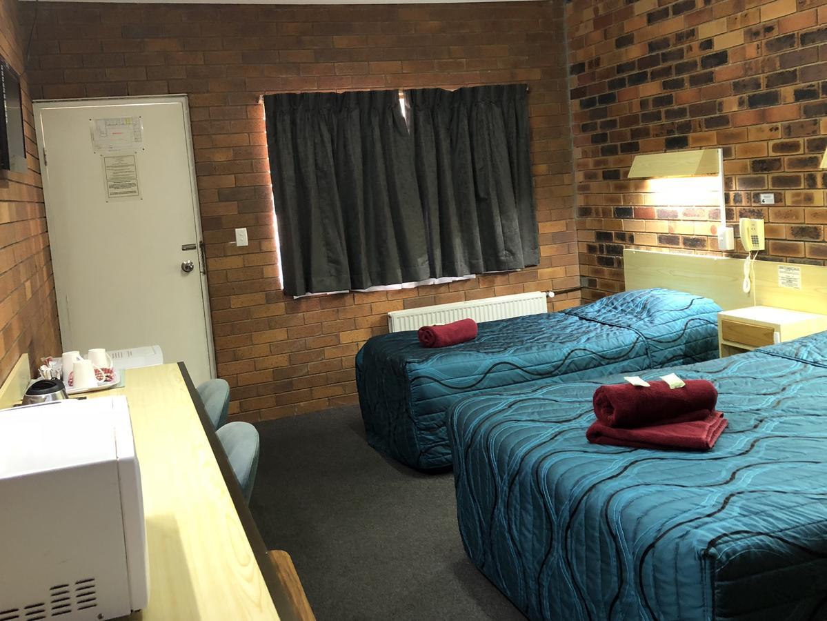 Glen Innes Lodge Motel Extérieur photo