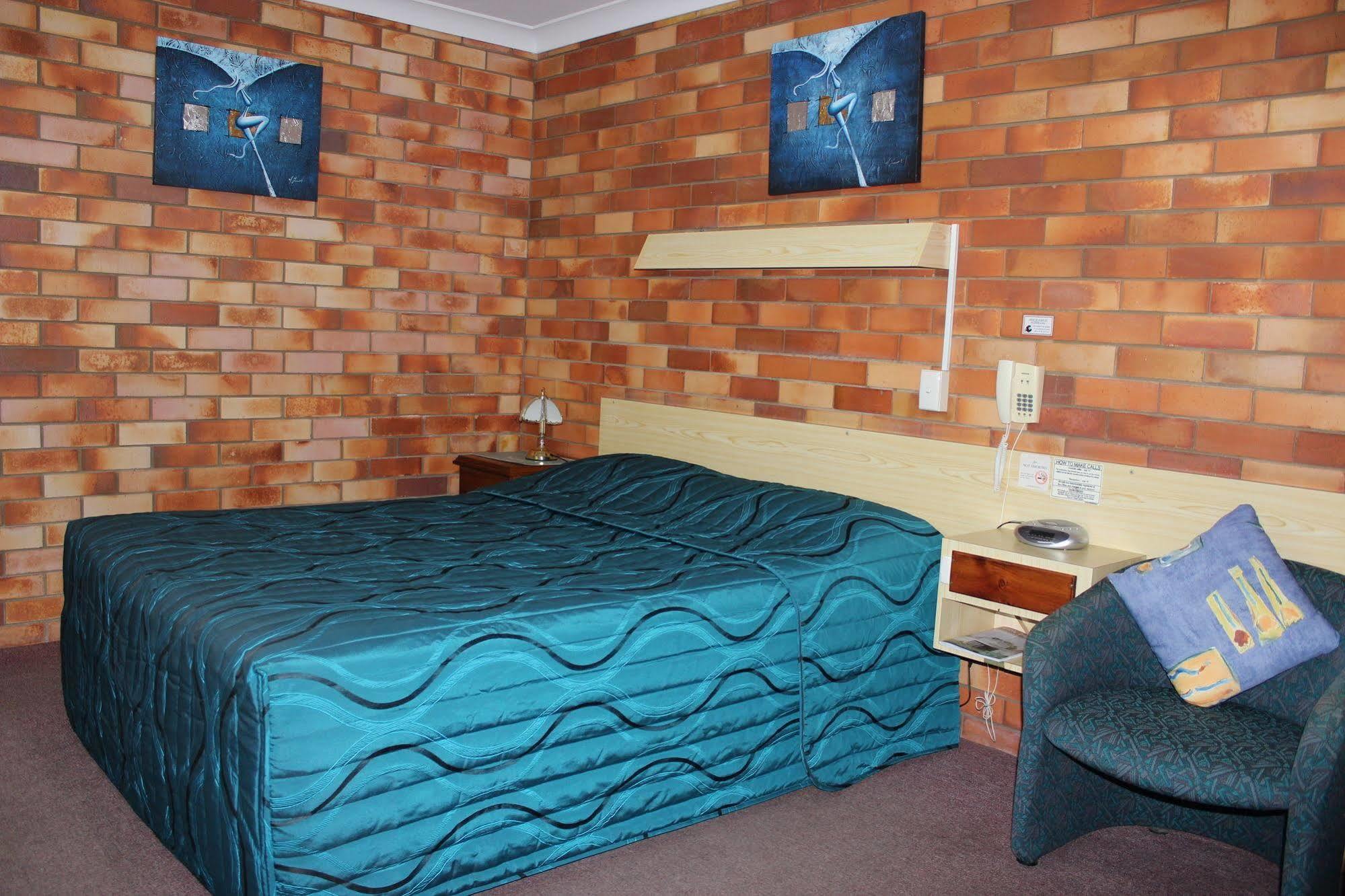Glen Innes Lodge Motel Extérieur photo